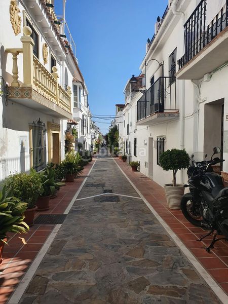 Foto 56785f62-1051-41e7-9379-4cdd5f7f136d. Casa aparellada a Ricardo Soriano Marbella