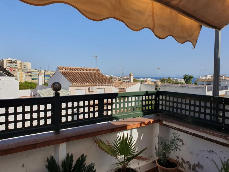 Foto f726f34b-f43c-4268-885a-ca6742954fcd. Casa aparellada a Ricardo Soriano Marbella