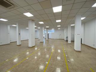 Alquiler Local Comercial  Calle héroe de sostoa. Se alquila local comercial en calle héroe de sostoa, huelin - má