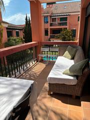 Appartamento en Marbesa. Piso de 2 dormitorios y 2 baos muy prximo al mar y al puerto d