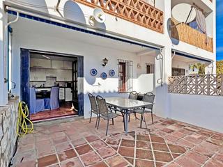 Planta baja  Avenida suiza. Se vende un acogedor apartamento de un dormitorio y un bao, con
