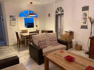 Location Attique  Avenida de la vista. Se alquila para larga temporada lujoso apartamento de 2 habitaci