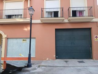 Local Comercial a Centro ciudad. Local en venta junto a los juzgados de fuengirola | 240 m² | gra