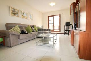 Pis a Centro - La Vega Alta. Amplio piso de 4 habitaciones con plaza de garaje en arrecife ce