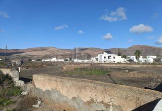 Residential Plot in Guatiza. Terreno urbano en guatiza