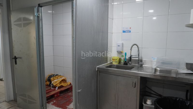Foto 0e38c1de-d2ea-4c70-87a7-c03468b31b2c. Local comercial en carrer de santiago rusiñol 18 local en venta con salida de humos. en Vila-seca