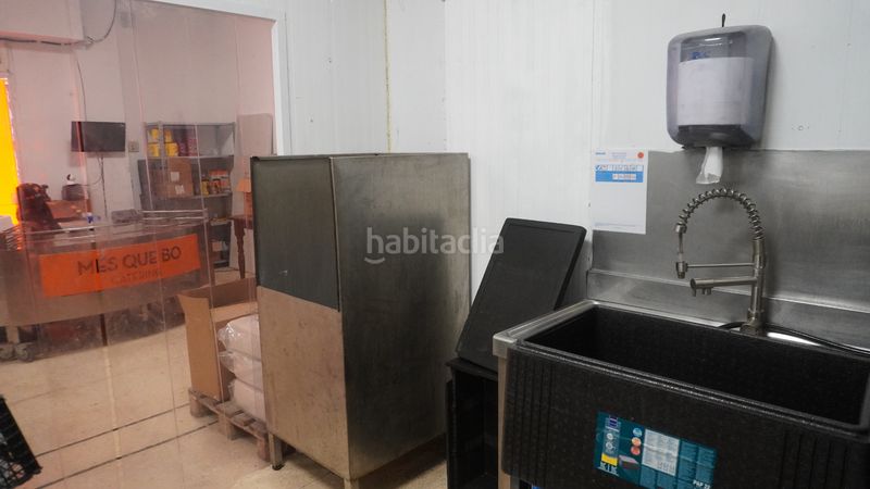 Foto 379284e7-84cc-4dca-9cdb-98750f65d045. Local comercial en carrer de santiago rusiñol 18 local en venta con salida de humos. en Vila-seca