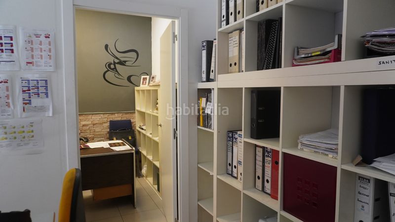 Foto 520e0c98-a0e5-48ae-a385-e1ff191bfff7. Local comercial en carrer de santiago rusiñol 18 local en venta con salida de humos. en Vila-seca