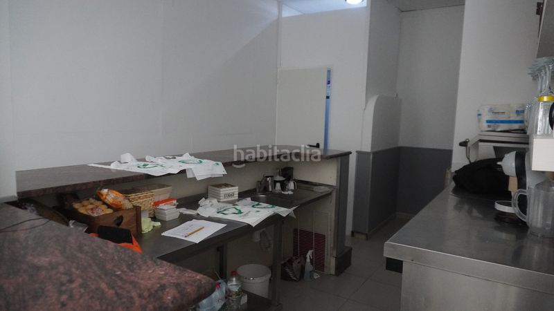 Foto 606a4b84-9e31-4a66-a77c-56afde6e0204. Local comercial en carrer de santiago rusiñol 18 local en venta con salida de humos. en Vila-seca