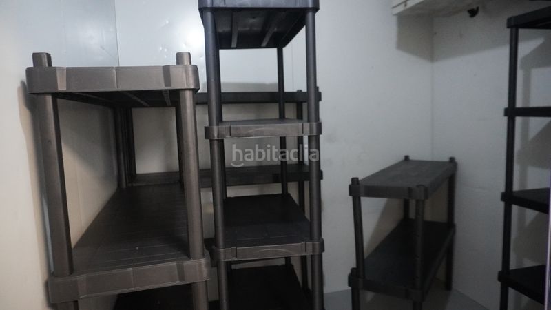 Foto b57dafa0-4995-463a-9b6e-49b3a8d3a750. Local comercial en carrer de santiago rusiñol 18 local en venta con salida de humos. en Vila-seca
