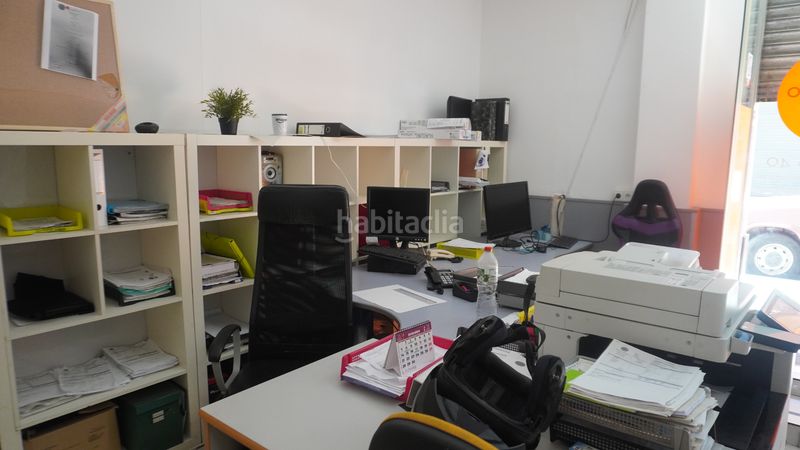 Foto fbddc6d1-a076-4b3b-b756-3b83d3fca6a5. Local comercial en carrer de santiago rusiñol 18 local en venta con salida de humos. en Vila-seca