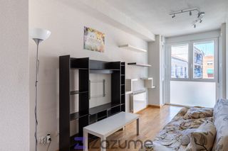 Location Appartement  C. humanitarias
