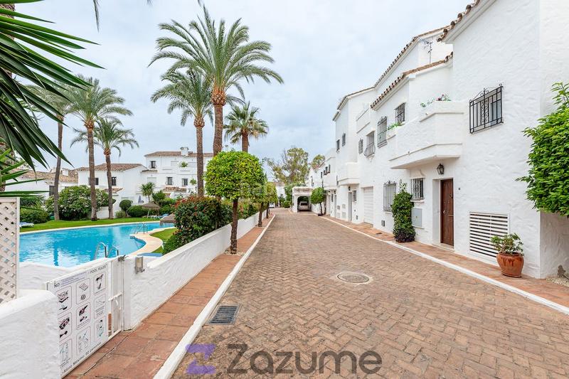 Foto 86ce72b7-20b4-48fc-84dd-6f0ab906651a. Alquiler casa adosada en La Dama de Noche - La Alzambra Marbella