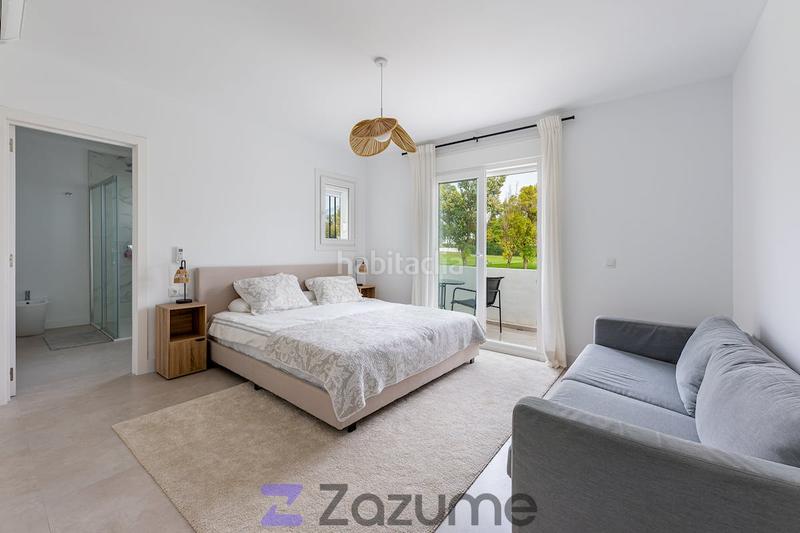 Foto 78e1064e-82c0-477b-8d94-7ff3362751e1. Rent semi detached house with pool in La Dama de Noche - La Alzambra Marbella