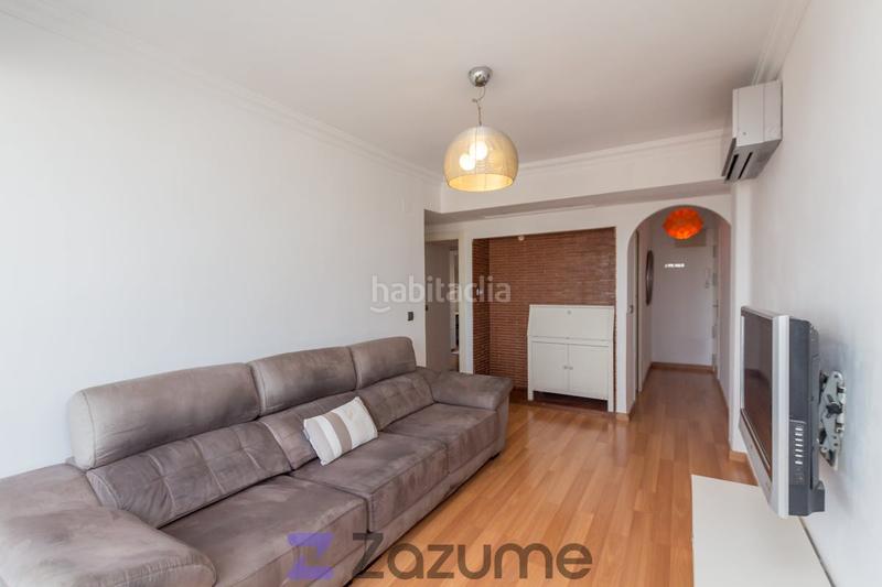 Foto b7c3b97c-3a69-4f7c-98a3-1c2c42e5fa80. Alquiler piso en Los Castillejos - La Trinidad Málaga