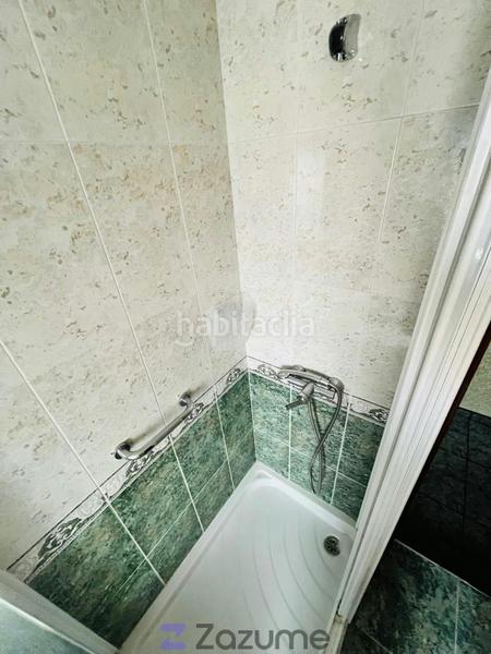 Foto 4ac7d5e3-d5ac-4155-acbd-f529b703d448. Rent flat with heating in Sama Langreo
