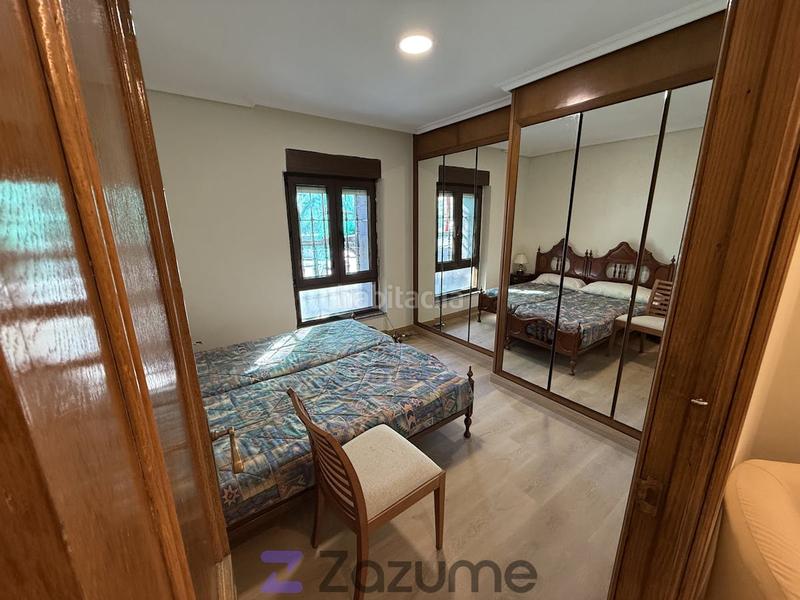 Foto 7d4c3add-f05d-485a-a59b-5a50b75a01d2. Lloguer apartament a Puerto Chico Santander