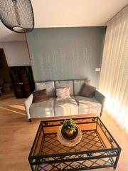 Miete Etagenwohnung  C. trident