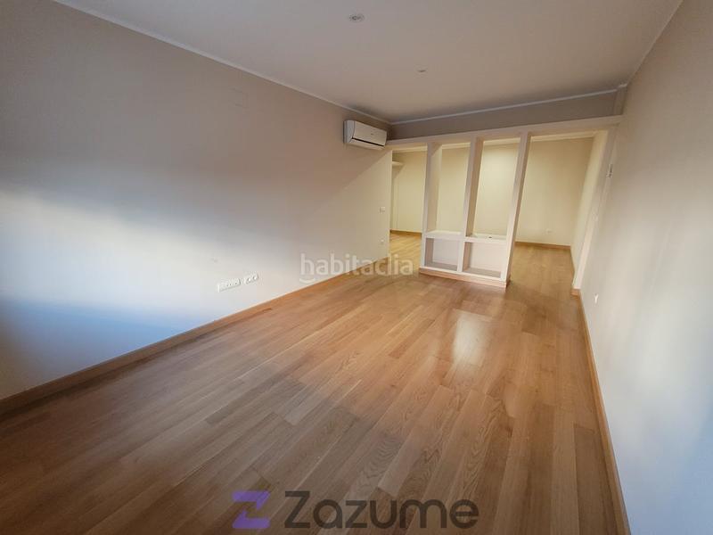 Foto 57ffe920-f4f0-4aa6-b3cf-626c2507d1bd. Location appartement avec chauffage parking dans Sector Plaza de Toros Segovia
