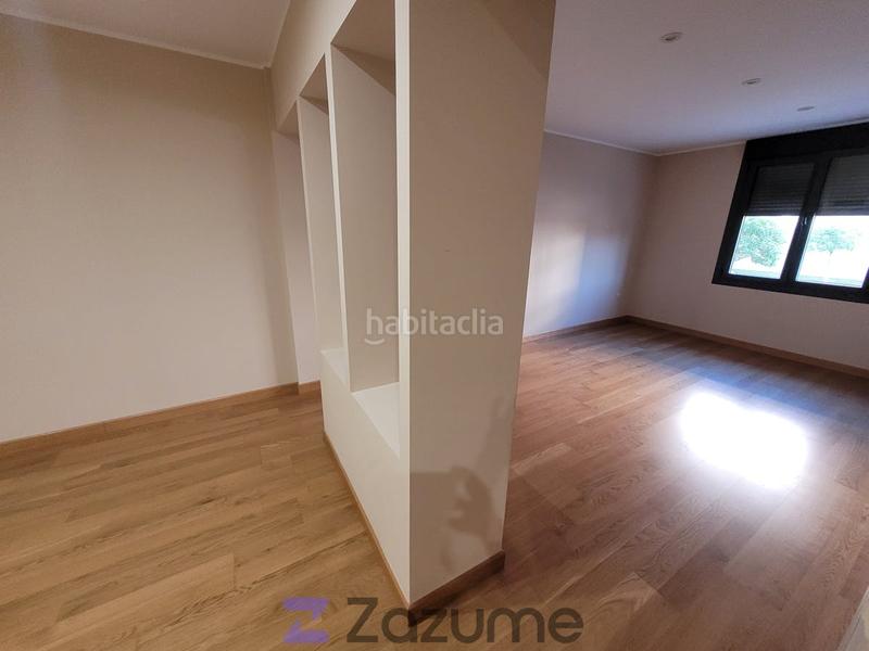 Foto ba5993f4-7321-4ea7-b47d-b5ac970c7661. Location appartement avec chauffage parking dans Sector Plaza de Toros Segovia