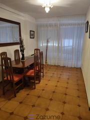 Miete Etagenwohnung  Pl. de la constitución