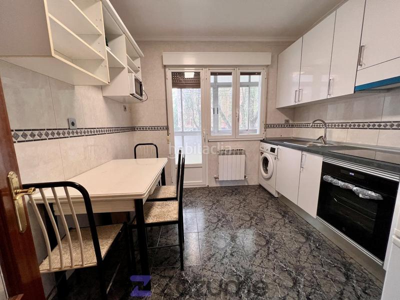 Foto 068342d3-6d53-423a-8c0a-0502991ef1ea. Location appartement avec chauffage dans Adurtza Vitoria - Gasteiz
