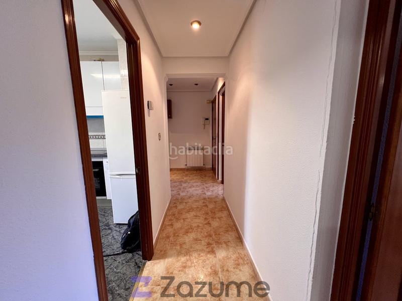 Foto 54888773-e318-4c1f-9e3e-8c5acc85976e. Rent flat with heating in Adurtza Vitoria - Gasteiz