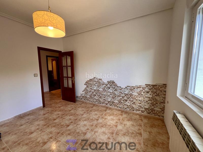 Foto 62fba240-f51d-4dc4-b354-bf9041e9eb4e. Rent flat with heating in Adurtza Vitoria - Gasteiz