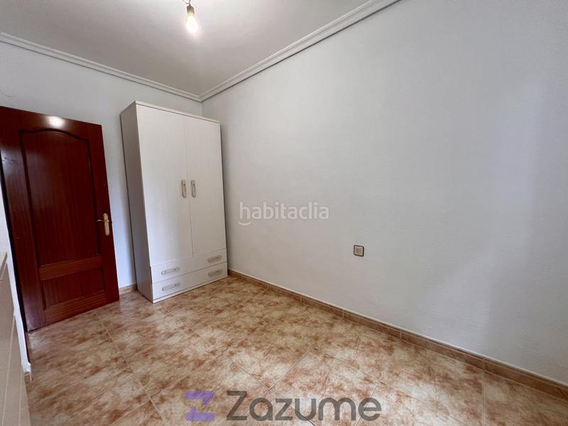 Foto bf459a50-a017-40f4-b4a2-fbfdd2fba1bd. Alquiler piso en Adurtza Vitoria - Gasteiz