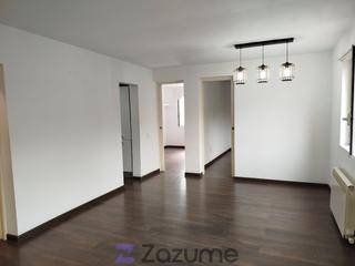 Miete Etagenwohnung  Carrer de tiana