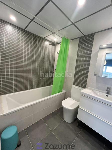 Foto 8fb7f2a5-2e7b-42d6-95ef-287427441240. Alquiler piso en Benetússer