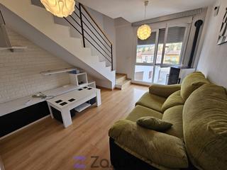 Miete Zweistöckige Wohnung  C. la soledad m