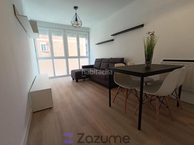 Foto 09eeda90-4137-4448-b60b-0a1f97546299. Rent flat with heating in Campo de la Juventud Palencia