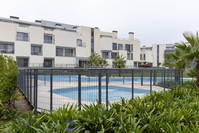 Foto 18025aec-a570-4f23-8d4b-e6ce477bc4b4. Rent flat with heating parking pool in Polígono Industrial Sur San Sebastián de los Reyes