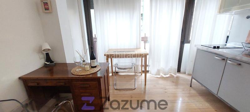 Foto 0385d29f-9f6d-4c28-8882-7fb5e3b326f5. Alquiler estudio en Castillejos-Cuzco Madrid