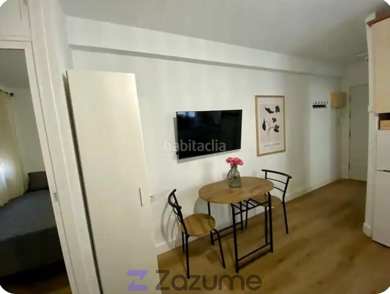 Foto bf3e322d-014f-4ad2-88ba-d43500748889. Alquiler estudio en Puerto Deportivo Fuengirola