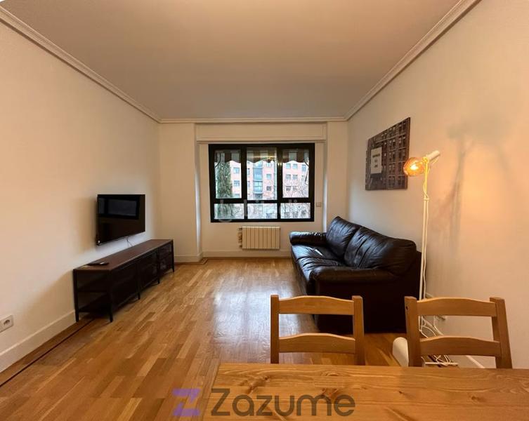 Foto fcb0236d-4dba-45da-b9fa-0f1433a64c76. Rent flat with heating pool in Imperial Madrid