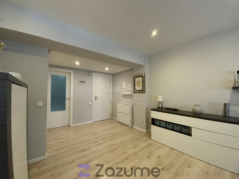 Foto c8a76549-1ad1-48cf-9060-f4c61321deb4. Location appartement avec parking dans Trinitat Valencia