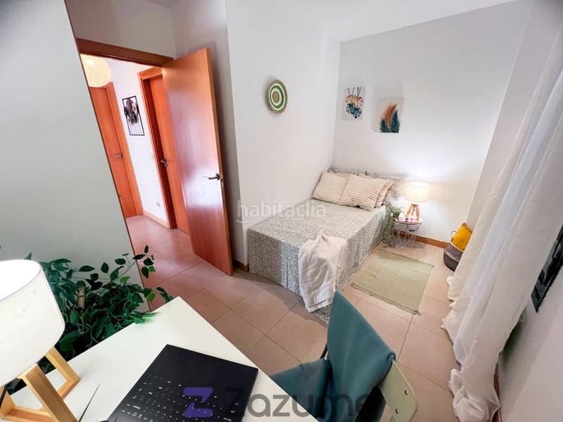 Foto 168de5ee-a407-4b28-a73c-871ec4ad26e3. Miete etagenwohnung mit parking in Hispanoamérica-Comunidades Valdemoro