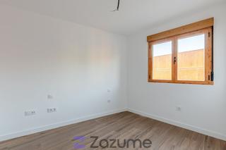 Flat in C. Carmen Descalzo