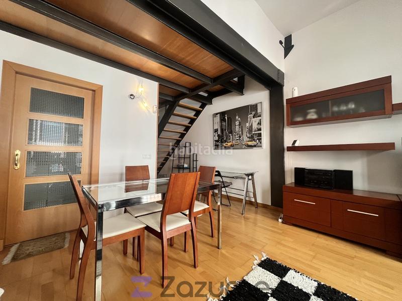 Foto ca69bdda-80d3-48bf-a6fb-b8c8b9b45da5. Miete zweistöckige wohnung mit heizung pool in Cruz Roja Sevilla