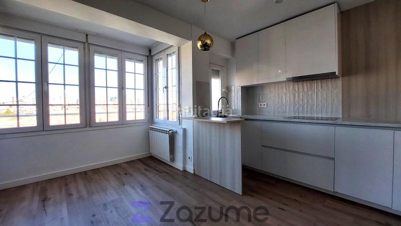 Foto 815ffba8-3908-4a3e-bdb0-35ff3cbbb5fd. Lloguer pis a Pinar del Rey Madrid