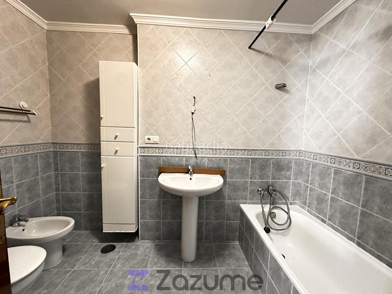 Foto 415dac89-2b9c-45d5-8e23-b3876aad1506. Miete etagenwohnung mit heizung in Moclinejo