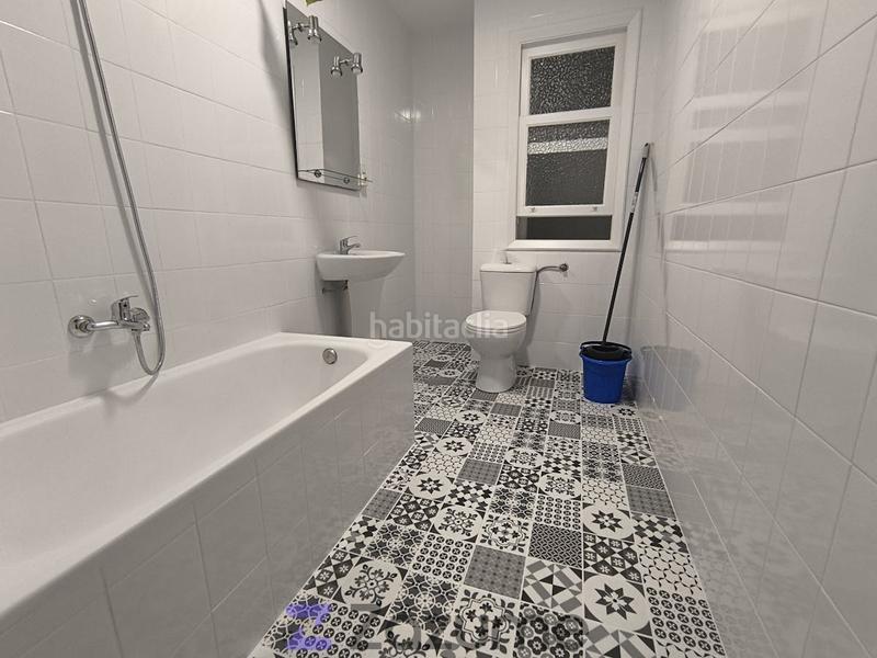 Foto 33249ce8-f859-4a67-a9d9-a99fa7ff4c30. Rent flat in Ferrol vello - puerto Ferrol