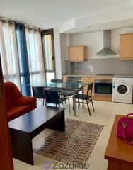 Miete Etagenwohnung in Ensanche - Parque del Oeste
