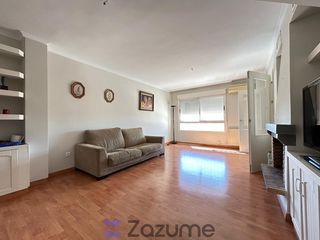 Semi detached house in Cam. Viejo del Fargue