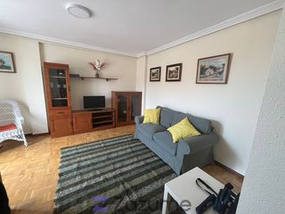 Rent Penthouse  C. bodegones