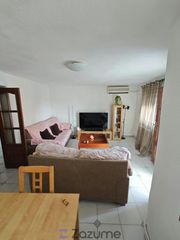 Miete Etagenwohnung  C. paracuellos
