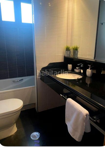 Foto 6f79e0a8-8167-4d94-acc6-0fe7218a0ac3. Alquiler piso en Zona Centro Comercial Torrequebrada Benalmádena