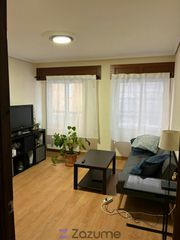 Miete Etagenwohnung  C. veinte metros